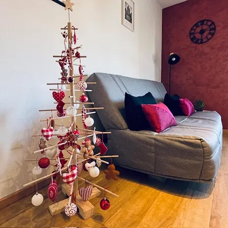 아파트 8th Floor With 2 Balconies